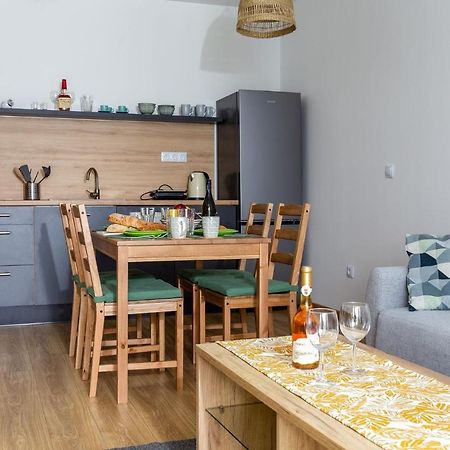 City And Thermal Apartman Győr Extérieur photo